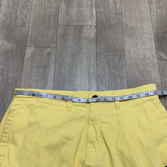 Mens AKOO Yellow Flat Front Casual Frayed Hem Chino Shorts - Picture 4 of 9